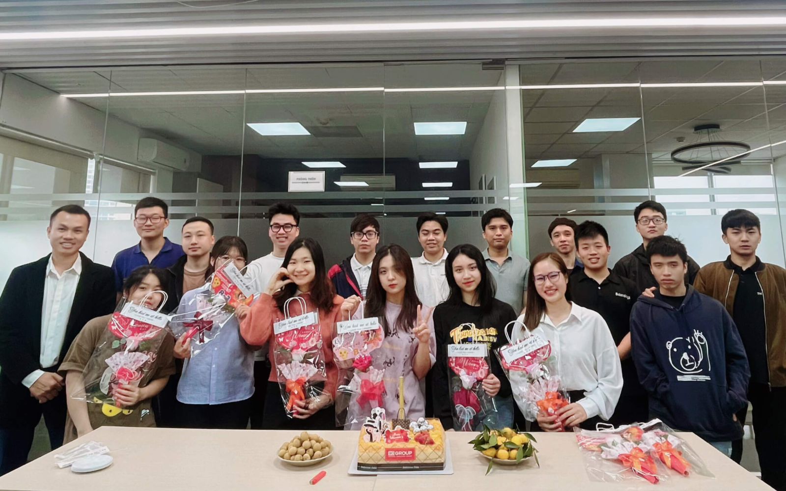 Happy Women’s day 8/3